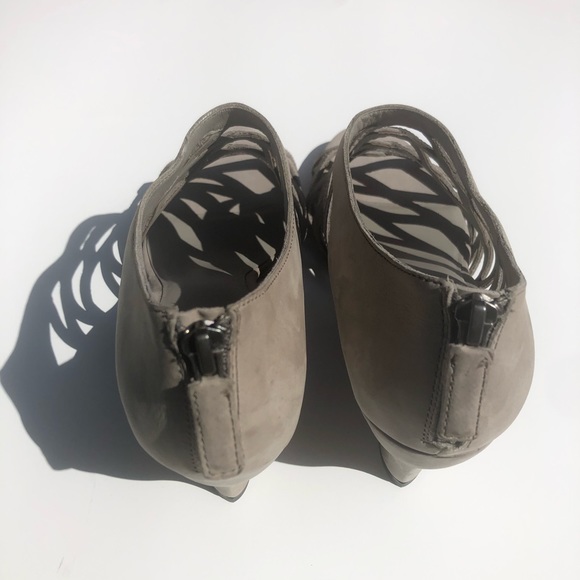 Eileen Fisher Cage Lattice Wedge Sandal - Picture 9 of 9